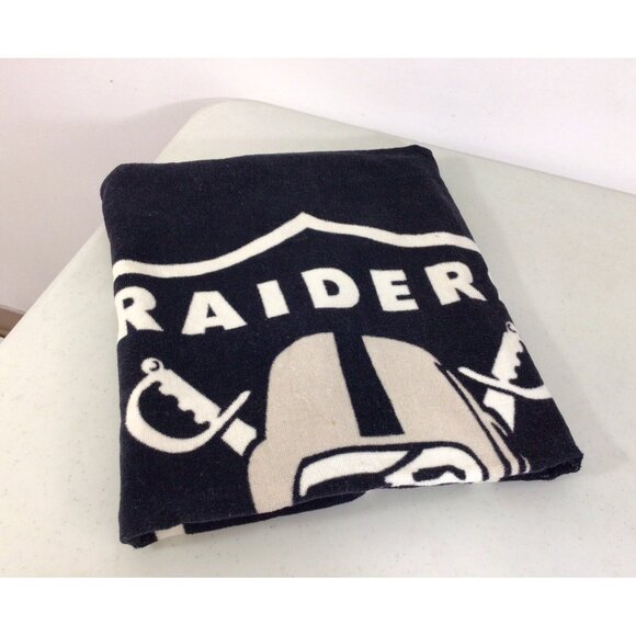 Vintage Oakland Raiders Beach Towel NFL Officially Licensed - Picture 2 of 4